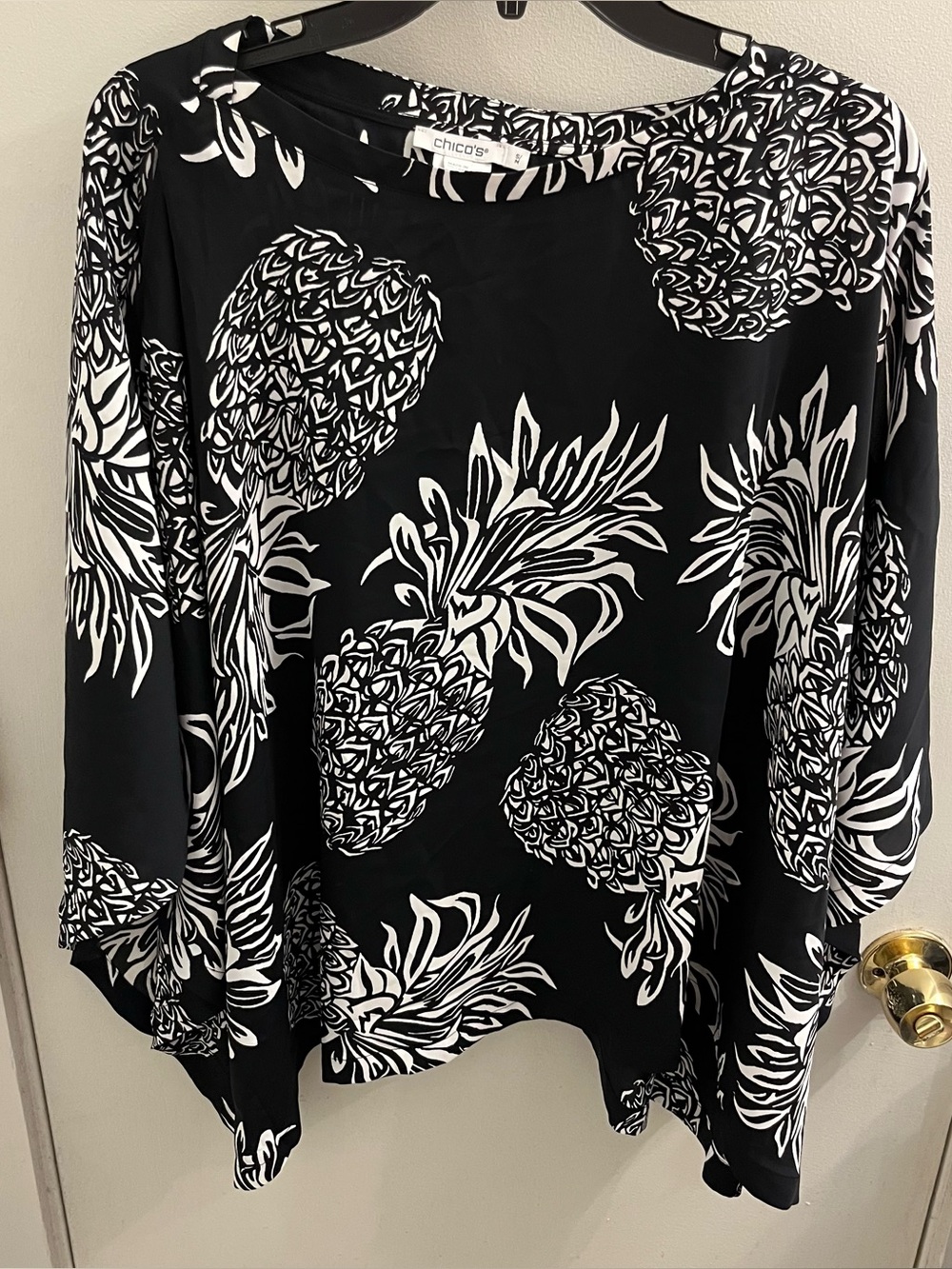 Chicos Pineapple Print Blouse Size Small